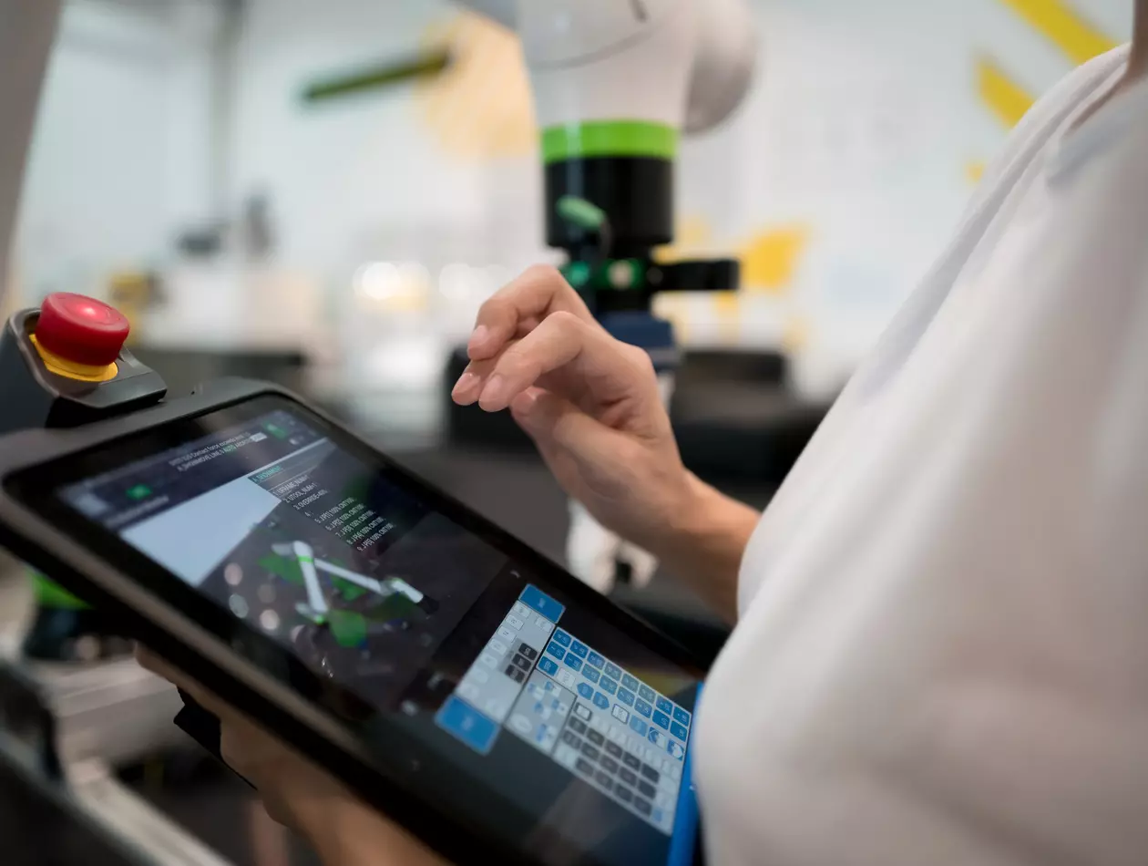 FANUC Tablet Teach Pendant