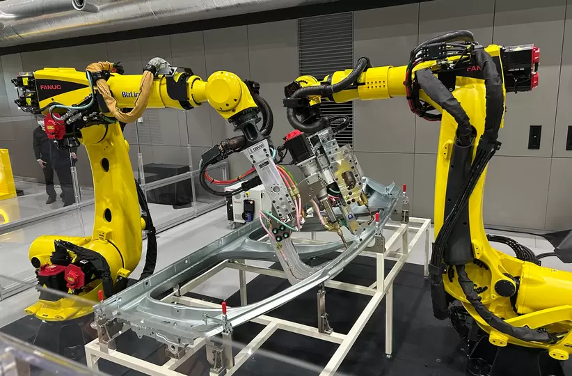 Robot Application Pictures from FANUC HQ Open House Event 2026. R-2000/E series.