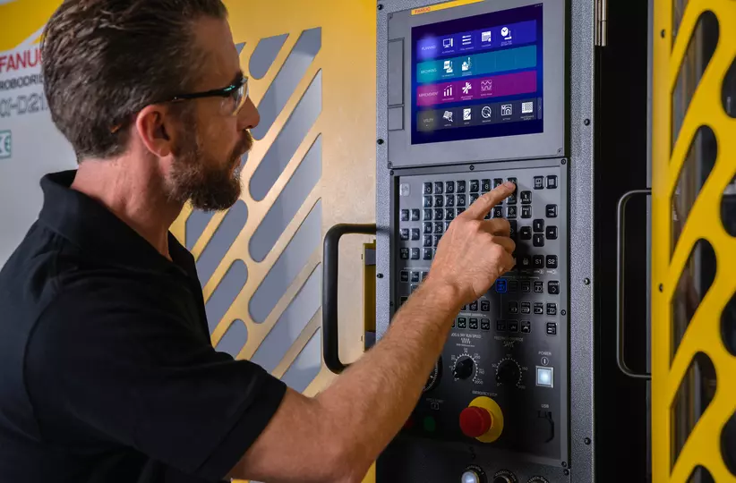 The world’s most reliable CNC FANUC 31i-B5 Plus is at the core of ROBODRILL. User-friendly and easy to programme, it contains twenty easy-to-configure M-codes to control additional devices. Further customisation is achievable via the custom PMC function.