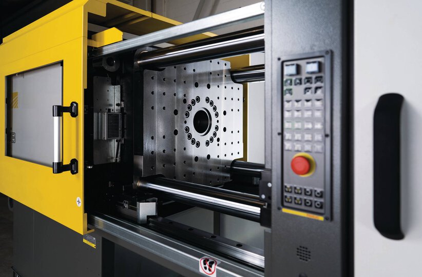 FANUC ROBOSHOT Alpha SiB injection moulding machine.