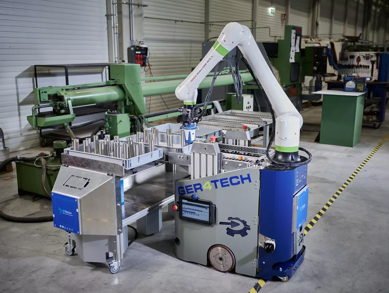 The Austrian company GER4TECH developed a mobile cobot with FANUC CRX-10iA/L. The FANUC CRX Series of Collaborative Robots makes it simple to Integrate Peripheral Devices. Test