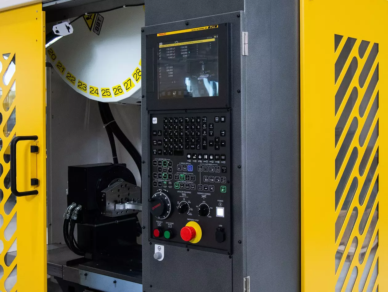 Picture of ROBODRILL α-D28LiB5Adv Plus Y500. 
Machining detail.