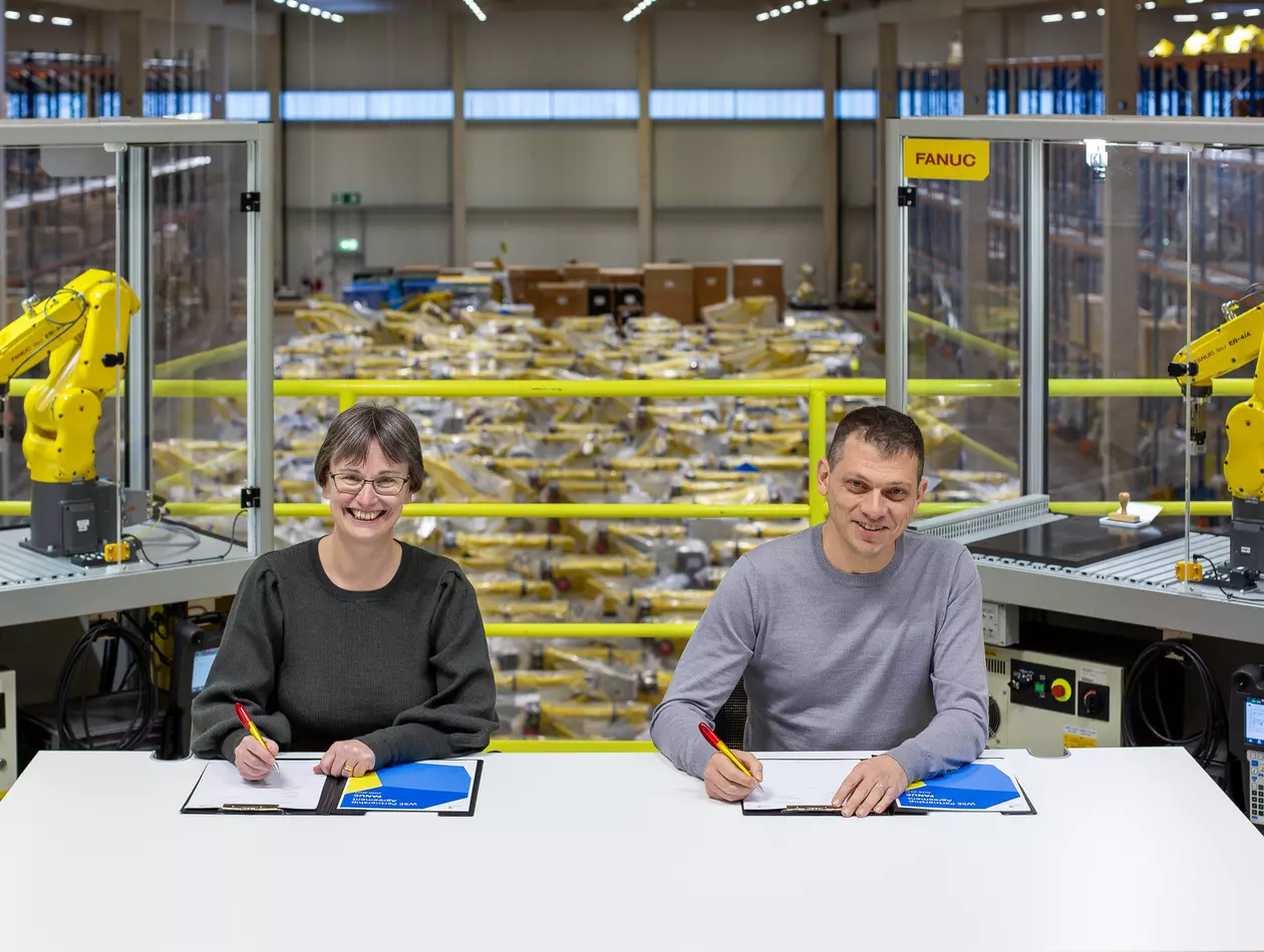Signature ceremony of partnership agreement between WorldSkills Europe and FANUC held at FANUC's European Customisation and Distribution Center in Contern, Luxembourg, in November 2025.