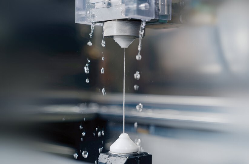 ROBOCUT - Multipurpose EDM machine for precision cuts