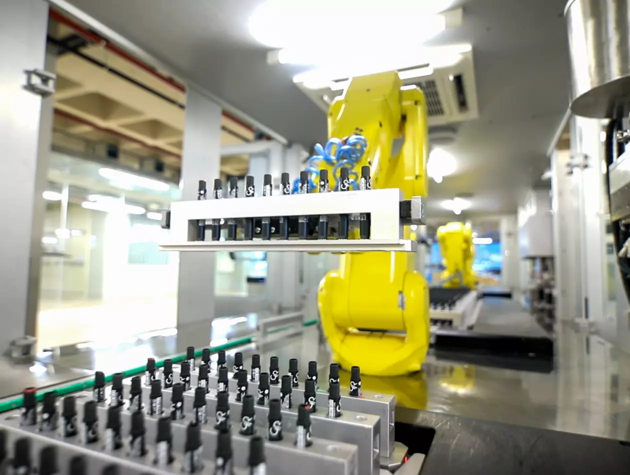 FANUC Success with Robots, ROBOSHOT and ROBODRILL - Erkul Cosmetics in Turkey benefits from FANUC's variety of products in order to improve quality and efficiency. 
