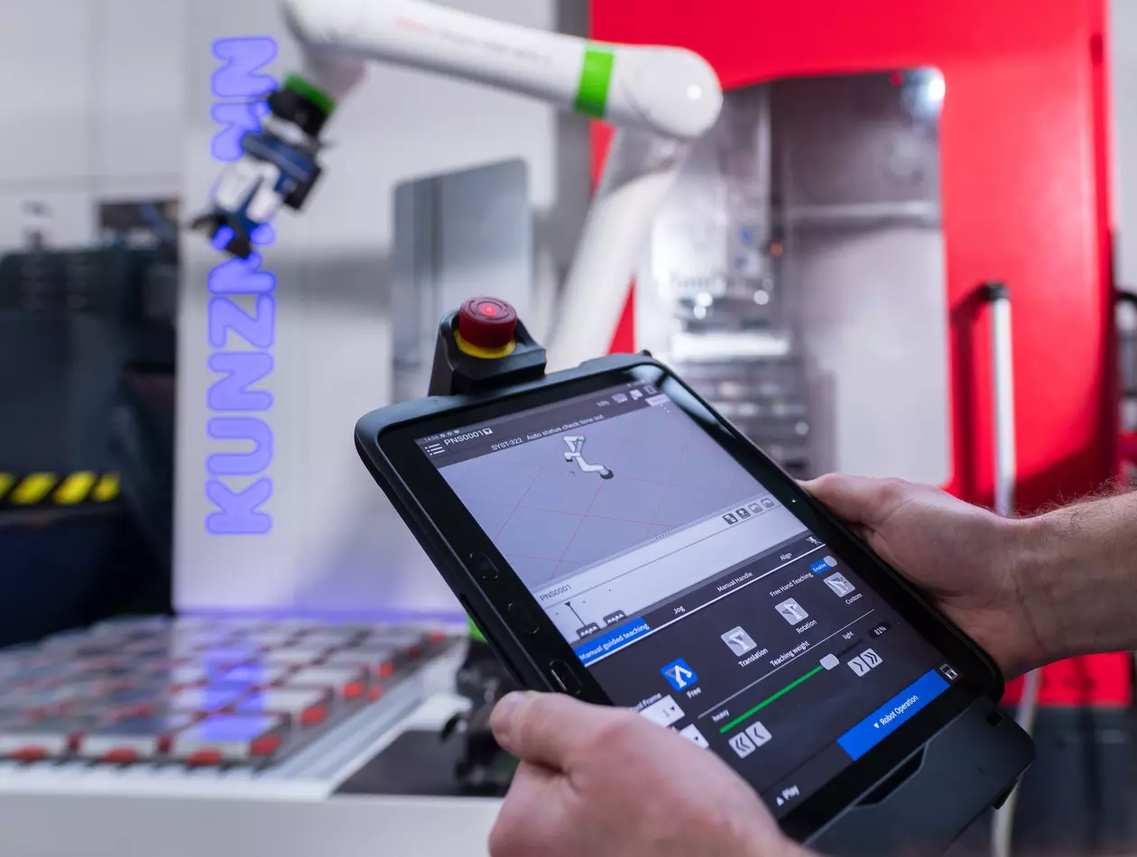 Kunzmann Case Study pictures: the machine tools builder introduced a FANUC CRX collaborative robot to facilitate both training and production activities