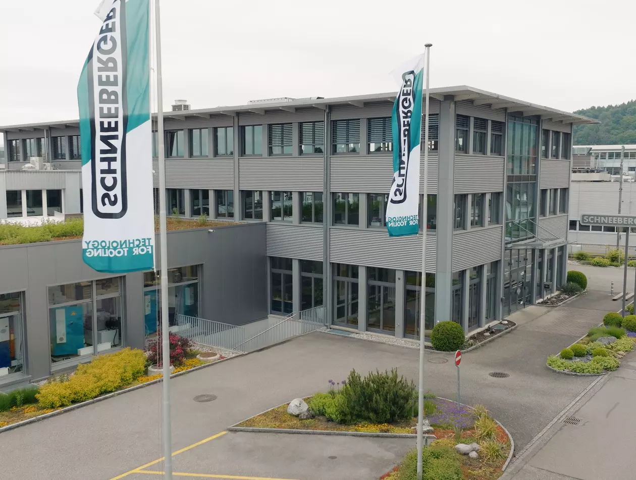 Success story Schneeberger about taking advantage of  a single control platform for CNC and robot, with the industrial PC providing user-friendly data exchange.
Success story Schneeberger about taking advantage of  a single control platform for CNC and robot, with the industrial PC providing user-friendly data exchange. FANUC Switzerland