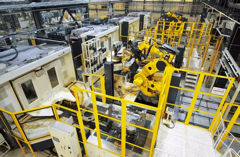 Machining factory at FANUC headquarters.
Parts for Robots, Robodrills, Roboshots, Robocuts are machined in these factories. With the installation of FANUC Robot cells, unmanned operation is possible for long hours, including nights and weekends.