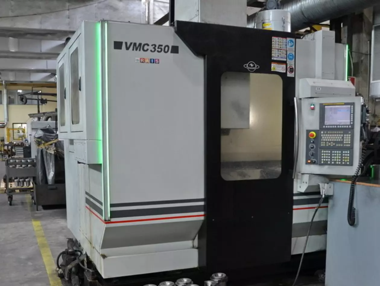 Image related to the success story video of the Bulgarian company INHOM-98. 

INHOM-98 is a mould manufacturer for the glass industry. For the production of parts with high complexity and shapes, they have installed several machines with FANUC CNC controls and five FANUC ROBODRILL machining centers.