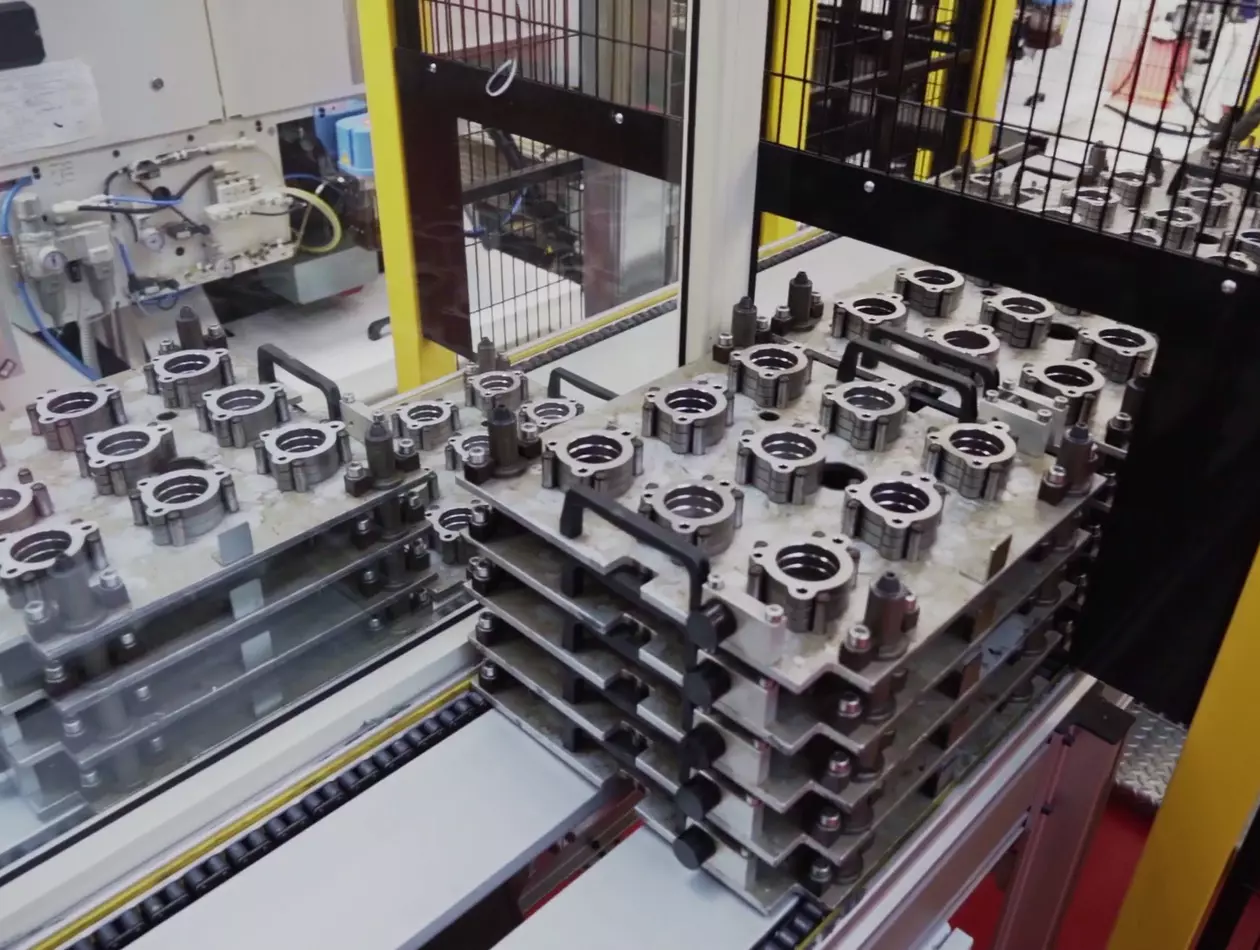 TRAFIME is an important Italian company active with three plants and exporting 80% of its production. After having adopted FANUC technology for ROBODRILL and robots, TRAFIME decided to install FANUC FIELD System to monitor their production and increase machine availability. Discover their experience with the FANUC original IIoT platform and all the advantages of an on premise solution.