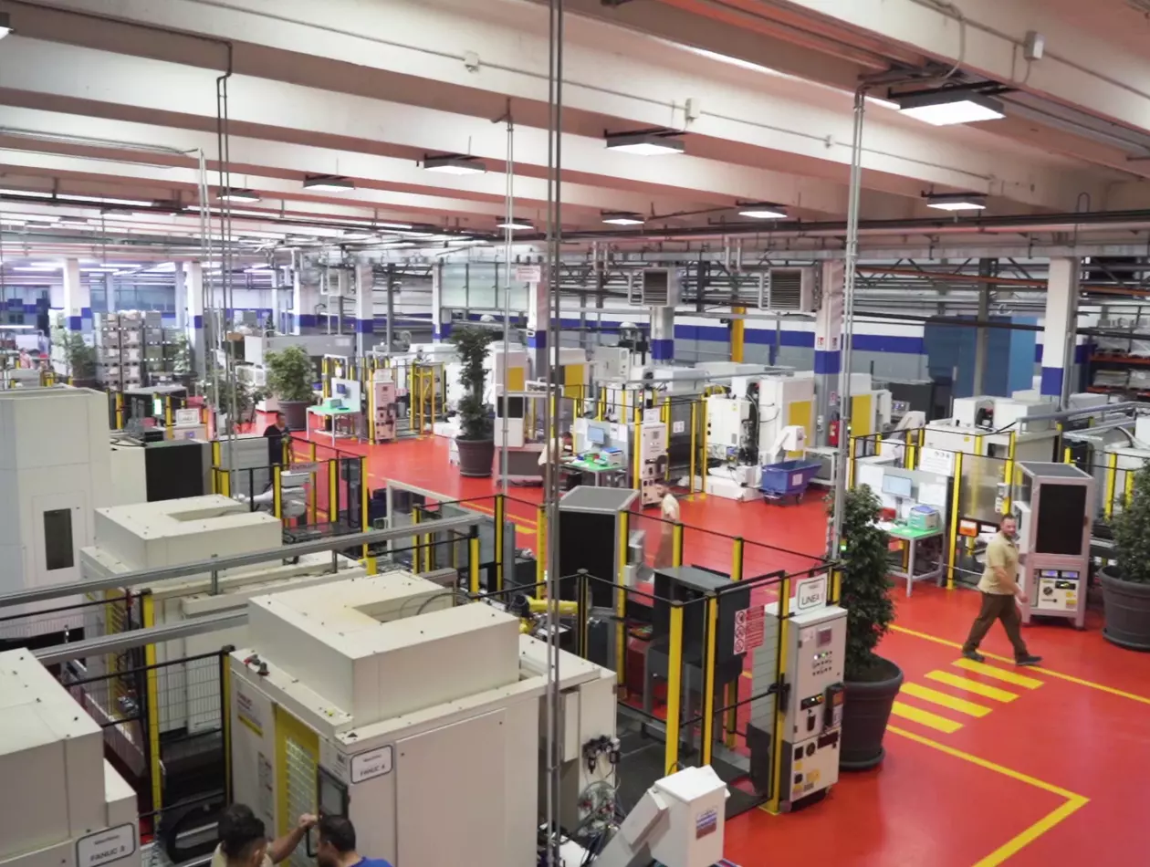 TRAFIME is an important Italian company active with three plants and exporting 80% of its production. After having adopted FANUC technology for ROBODRILL and robots, TRAFIME decided to install FANUC FIELD System to monitor their production and increase machine availability. Discover their experience with the FANUC original IIoT platform and all the advantages of an on premise solution.