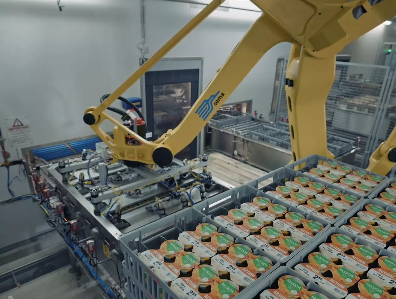 FANUC palletizing robot operating in the food industry. Success story about FANUC's excellent customer service, technical support and training, required for high-level robotisation projects at Elsa Group (a Swiss expert in the manufacture and packaging of dairy products)