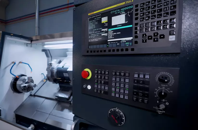 FANUC CNC Servo Learning Oscillation function lets your tool oscillate along the cutting direction to break chips effectively and efficiently in turning and drilling operations - without compromising accuracy. The oscillating tool produces small chips, avoiding the entanglement of large, twisted chips  