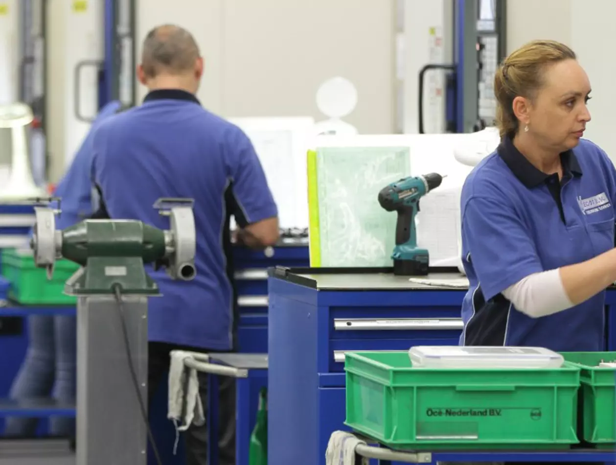 The company VEDOS, a Dutch producer of tiny machine semiconductors, medical equipment and high-quality mechanical engineered components, explains why they are benefitting from the usage of FANUC’s ROBODRILLs.