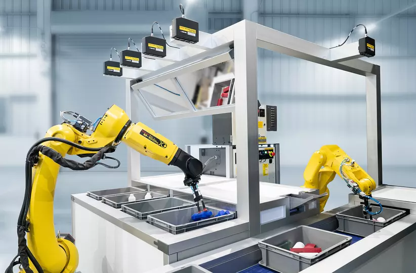 The FANUC M-10/12-14D is a fast 6-axis handling robot designed for various industrial applications.