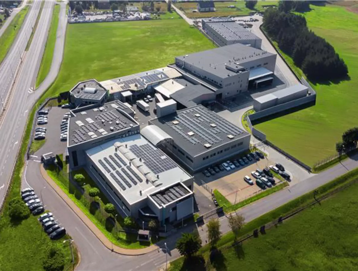 Images Swissmint case study
Automated milling cell with FANUC ROBODRILLs and M-20iD/25 robots
Images Radmot case study
Automated milling cell with FANUC ROBODRILLs and M-20iD/25 robots