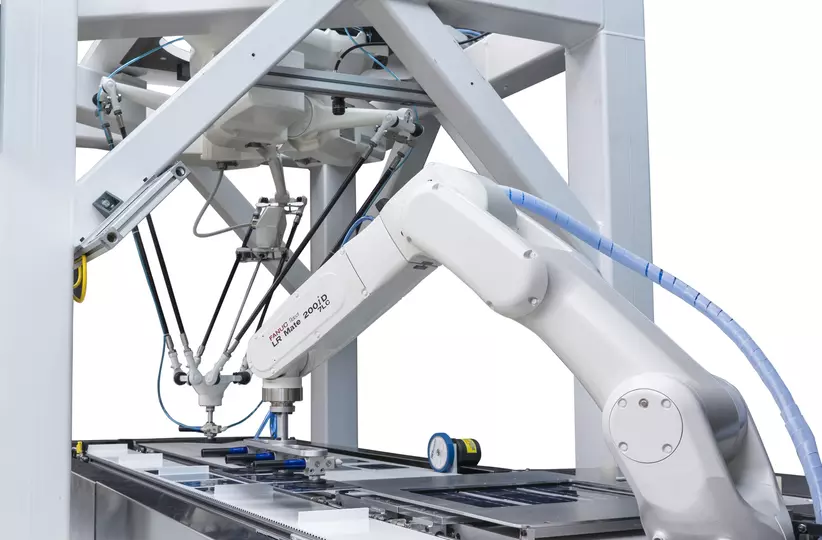 The FANUC LR Mate/7-9D Food/Clean is a lighweight robot ideally suited for Cleanroom and Food applications.