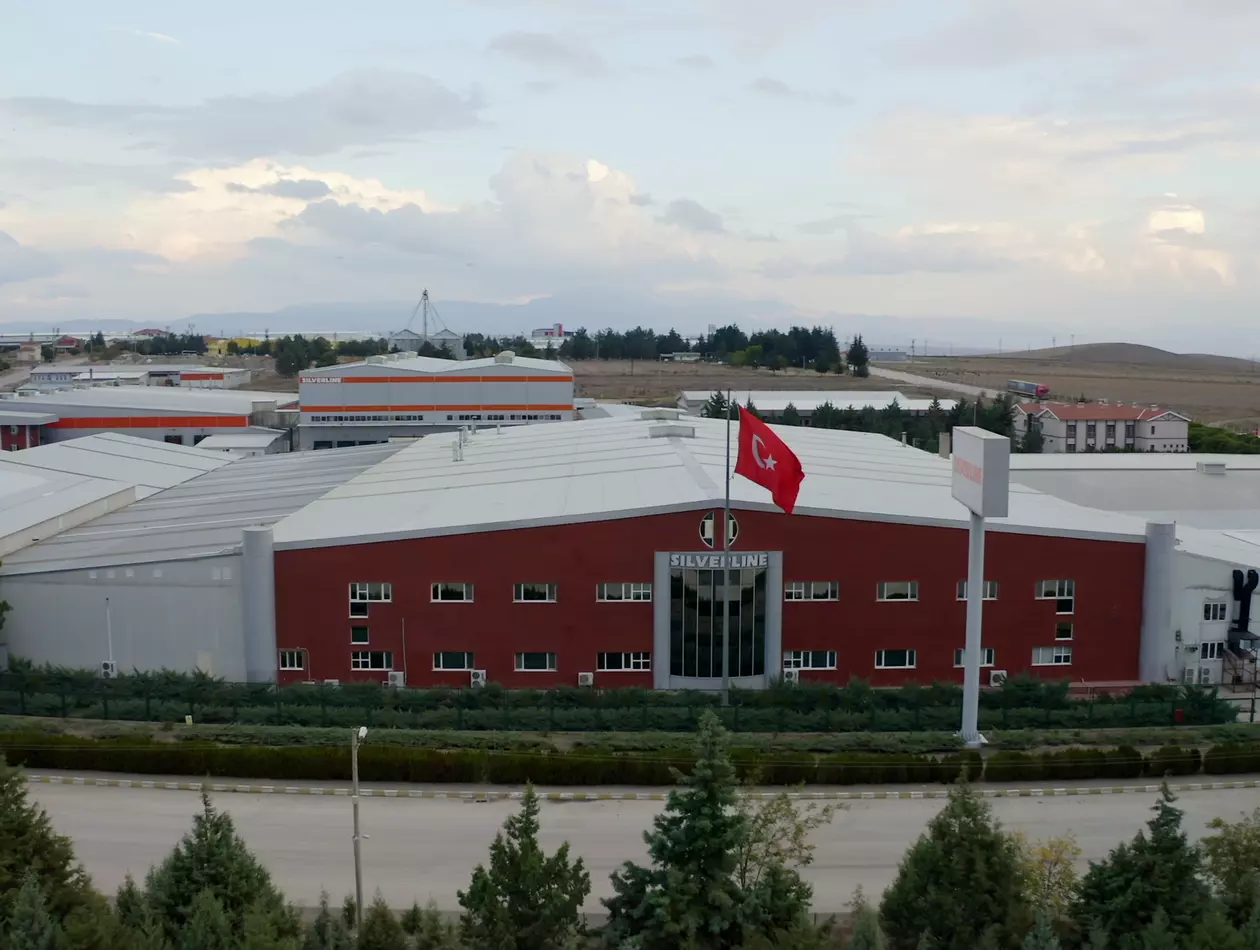 mage related to the success story SILVERLINE. FANUC Turkey.

Silverline is using FANUC robots for working in chemical bonding, sheet metal bending, welding, palletisation, product transfer and press feeding applications, and constitutes 27% of the production capacity. Following the latest manufacturing trends, Silverline provides flexibility and efficiency in its production with the FANUC CRX collaborative robot in 2021.