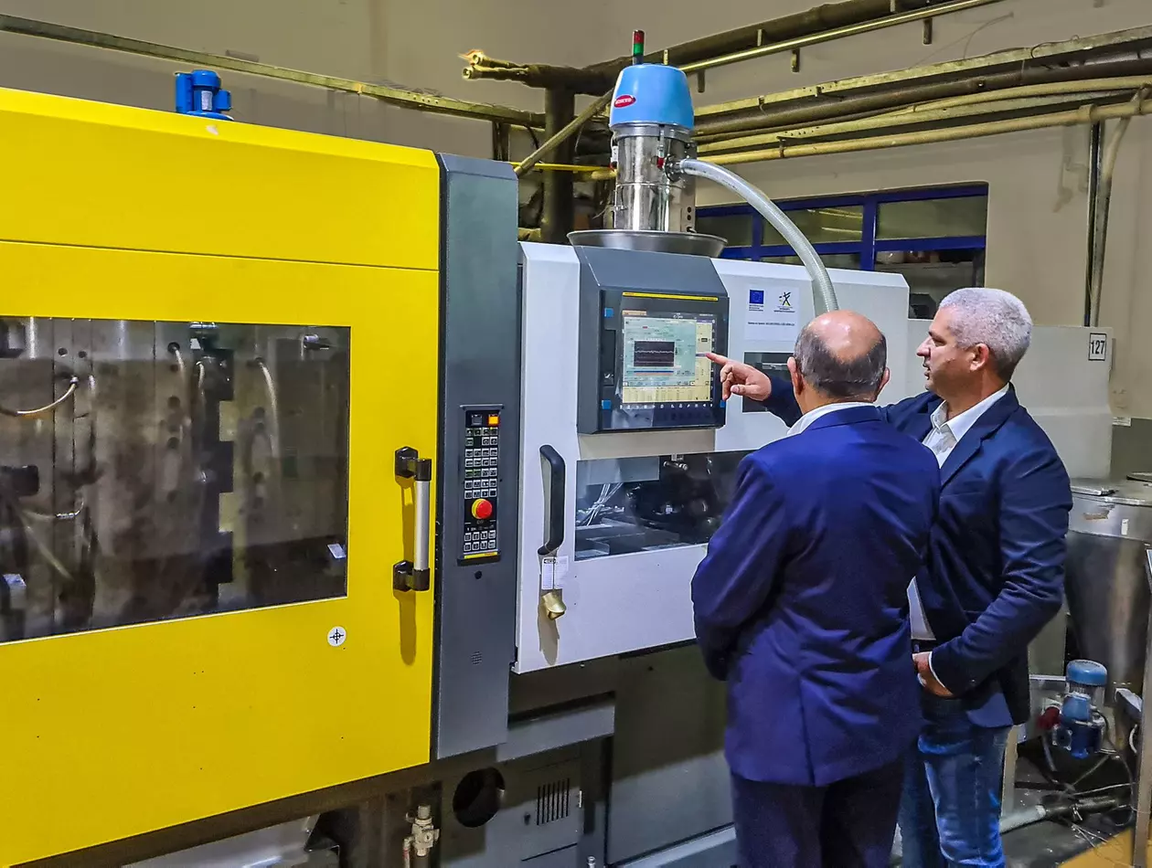 Success story about successful implementation of FANUC ROBOSHOT and FANUC ROBODRILL at the Bulgarian manufacturer of plastic packaging and moulds ITD Ltd. In its production ITD Ltd. is using seven machines served by FANUC CNC systems, two ROBODRILL machining centres and five ROBOSHOT plastic injection moulding machines. FANUC ROBOSHOT and ROBODRILL lead to high-quality output and electricity savings of over 50%. Find out how FANUC's service ensures maximum uptime of all FANUC equipment to guarantee the continuous production cycle - 24/7.