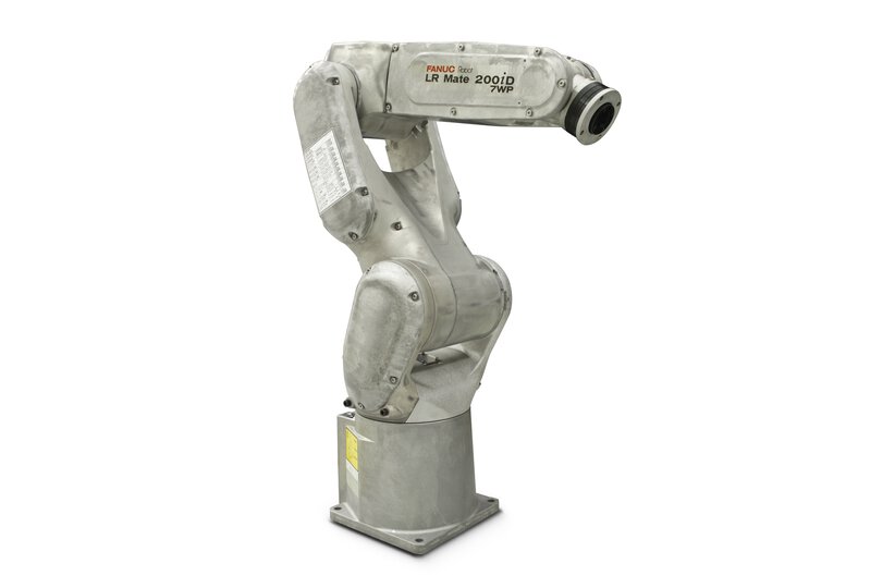 Image of LR Mate/7-7D Wash (LR Mate 200iD/7WP) from a left view. The FANUC LR Mate/7-7D Wash is a wash proof lightweight robot ideal for wet environments.