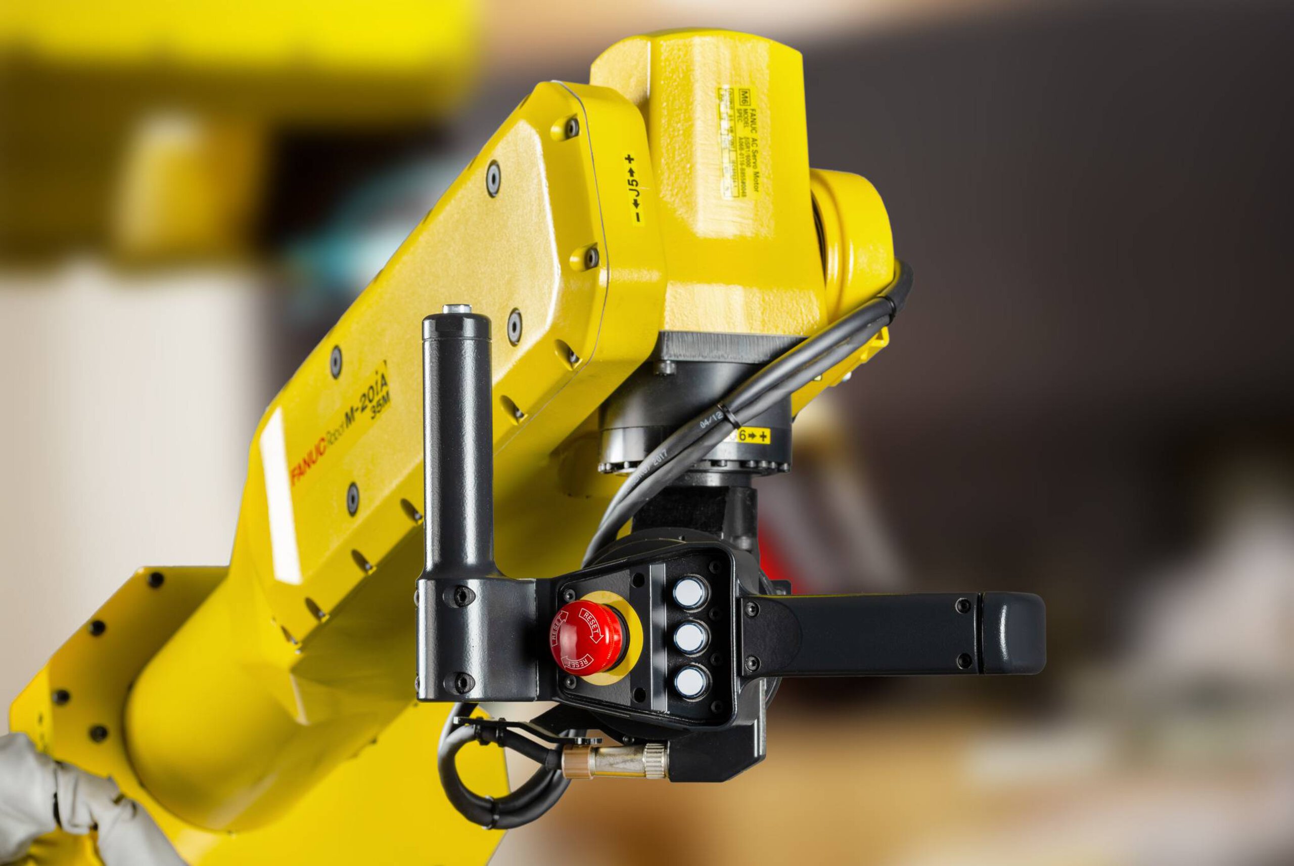 FANUC Hand Guidance | Intuitive Robot Control Solution