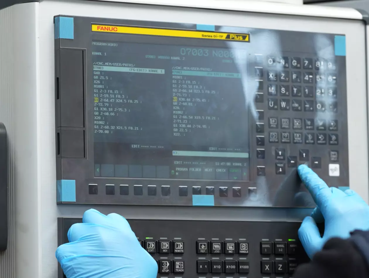 Akim Metal - SMB Case Study picture
Thanks to FANUC’s 0i-TF Plus CNC and superior motor technology, SMB lathe users are able to perform operations in a rapid, highly repeatable and accurate manner