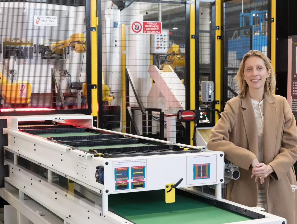 Image related to the success story Gnutti. FANUC Italy.

Collaboration between Gnutti and FANUC has been ongoing for 21 years and has seen the two companies combine their respective skills to implement large-scale projects and technical solutions. The system incorporates various machines, central to which is flexible transfer to 10 stations and five robots - FANUC M-20iA/20M, M-10iA/10MS and M-10iA/10M models – that automate all phases of the process. Control is via two FANUC 30i-B Plus NC units.