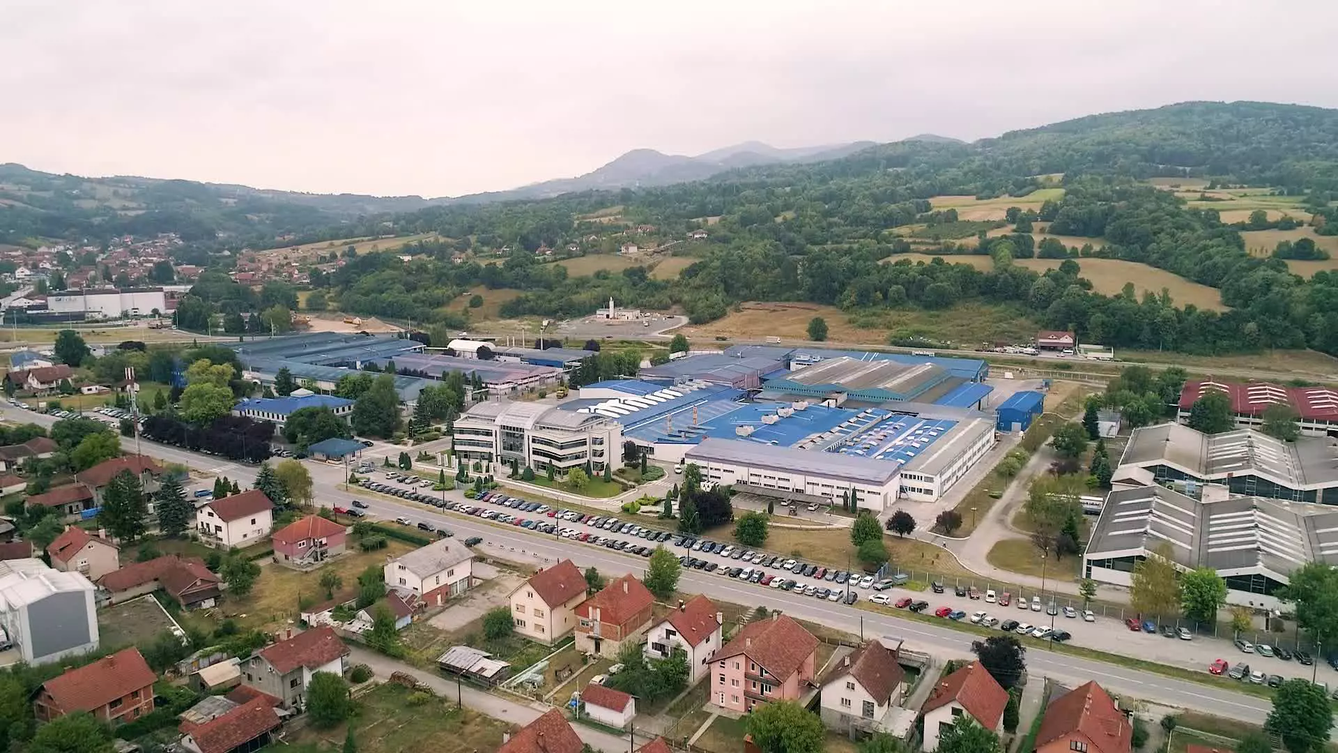 FANUC robot M-710iC/50 performing finishing operations, like grinding and polishing, at Metalac Inko. Installing this robotic cell, multiplied production, ensured repeatable process and with that improved finishing quality.