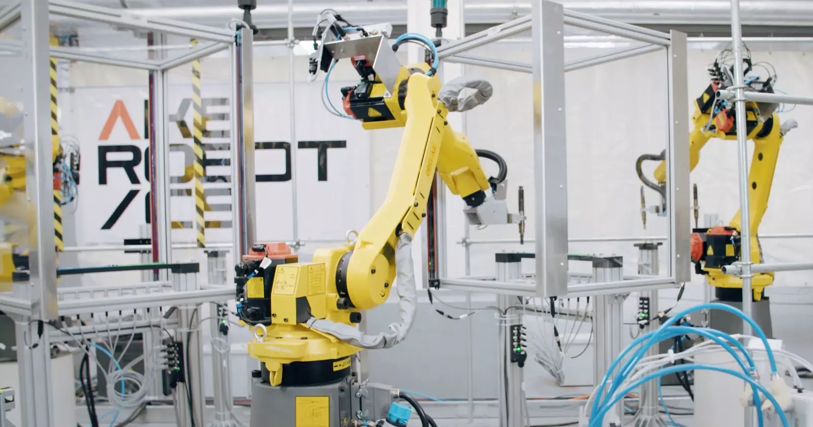 FPL success story featuring AKE Robotics, which offers robotics solutions for automotive companies. Here you can see which FANUC robots are used at the car parts supplier Nexteer Automotive.
Duration 3:20

USAGE RIGHTS??