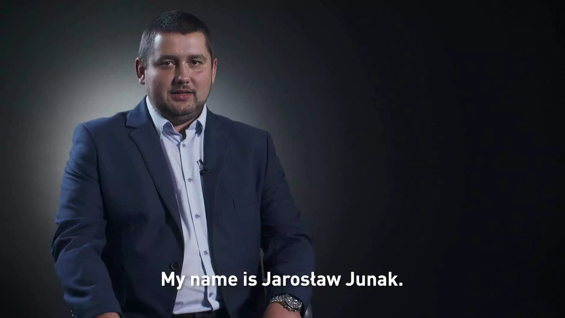 FANUC R-2000iC industrial robot and Arc Mate 100iD arc welding robot boosting the production of car seat structures at Brose Sitech.